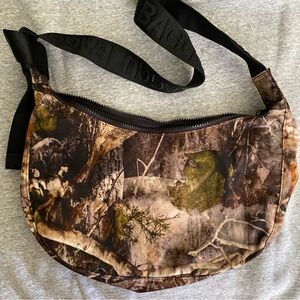 NWOT Baggu Photo Forest Medium Crescent